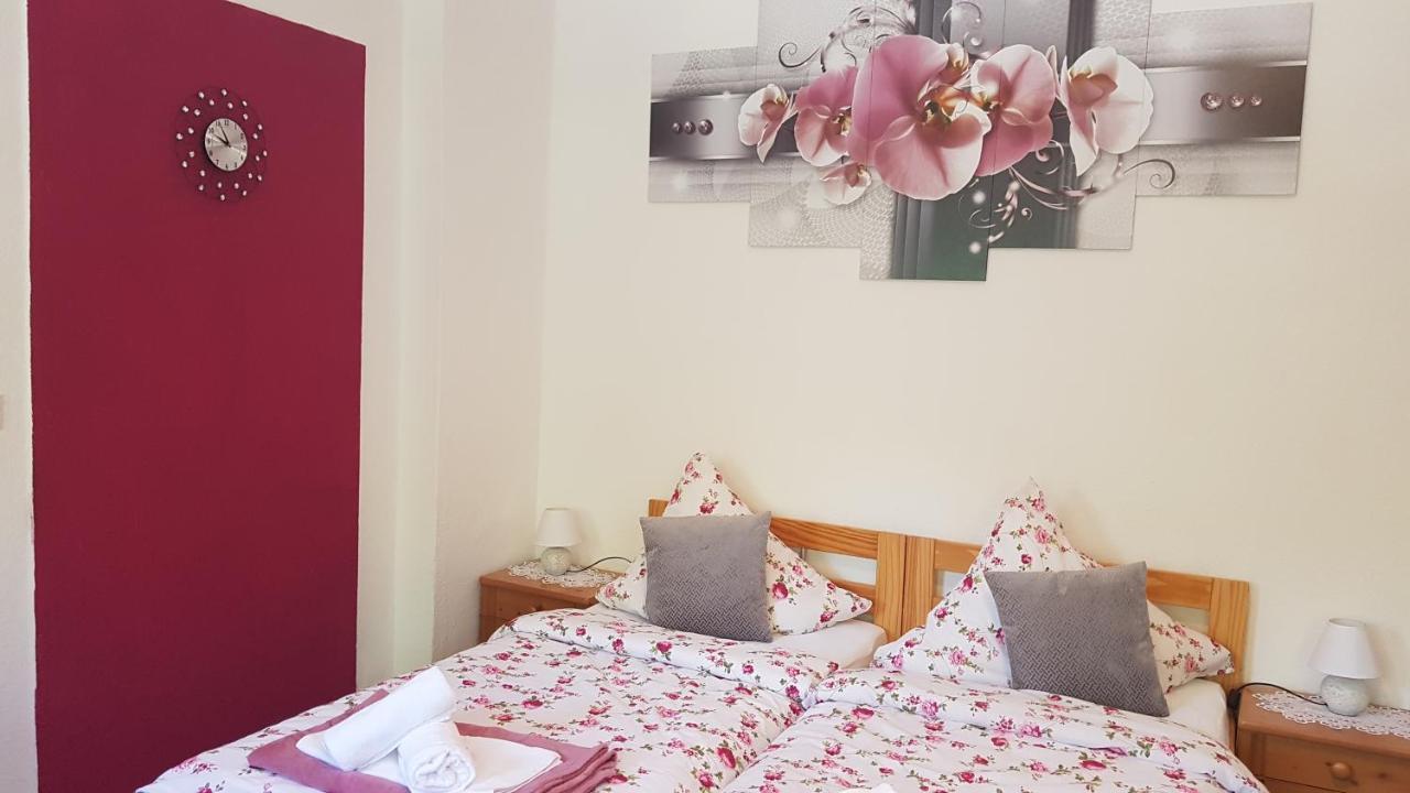 Gasthaus Alter Bahnhof Hotell Metzdorf Eksteriør bilde