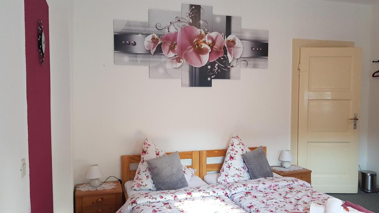 Gasthaus Alter Bahnhof Hotell Metzdorf Eksteriør bilde