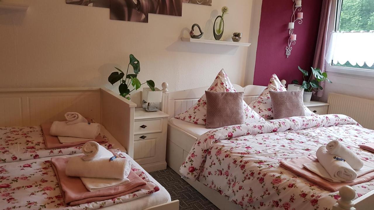 Gasthaus Alter Bahnhof Hotell Metzdorf Eksteriør bilde